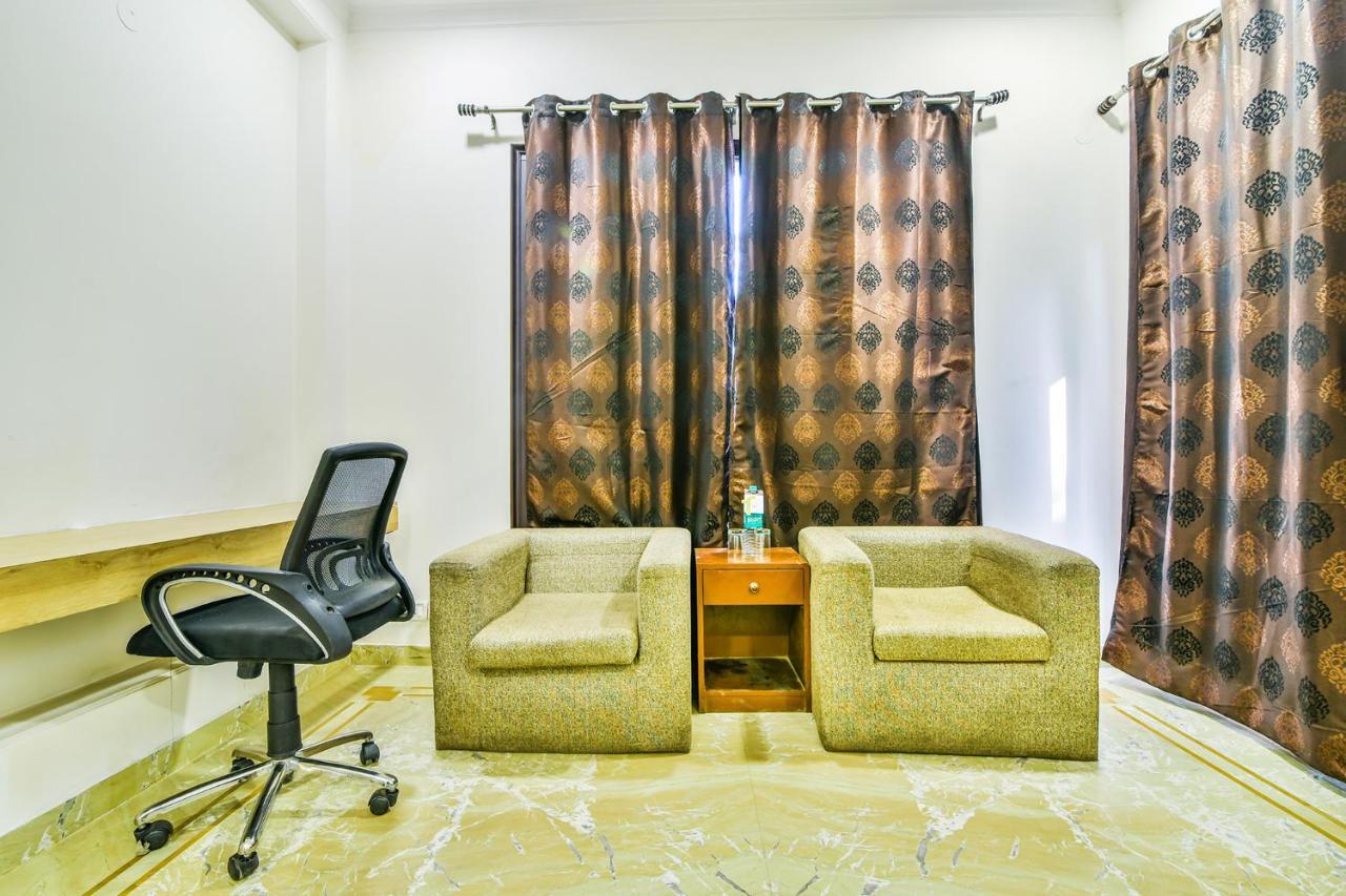 Fabhotel Rallkmas Cyber City Gurgaon Esterno foto